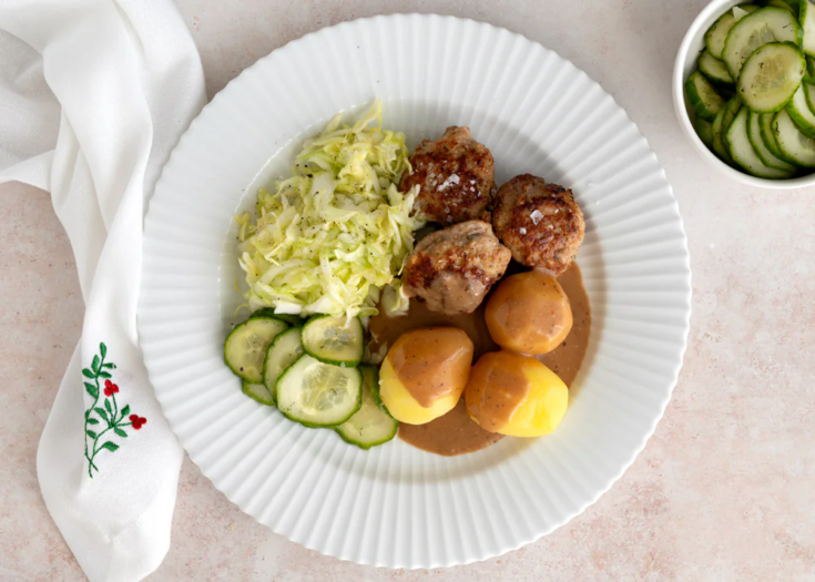 Danish Frikadeller with Pan Gravy, Pickled Cucumber and Potatoes (Frikadeller med pandesauce, agurk og kartofler)
